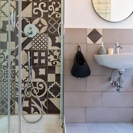 Alojamento de Acomodação e Pequeno-almoço A+ 4*